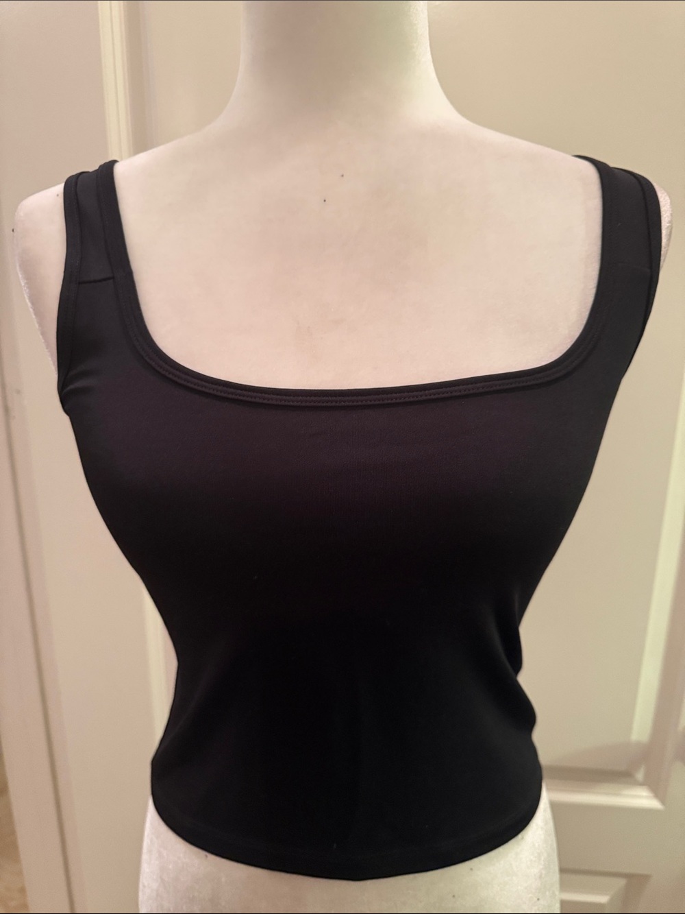 Boston Proper Athleisure Black Sports Tank Top Adjustable Straps XS NEW
